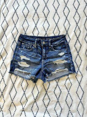 wash distressed denim jean shorts by American Eagle Outfitters. 2 stretch